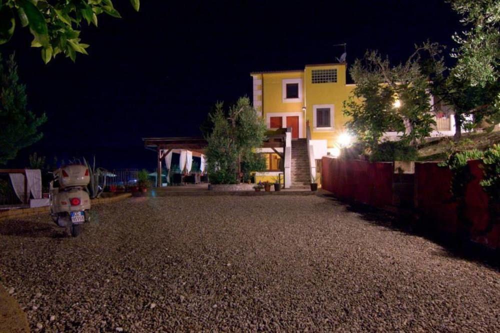 Borgo Del Nespolo Bed & Breakfast Peschici Luaran gambar